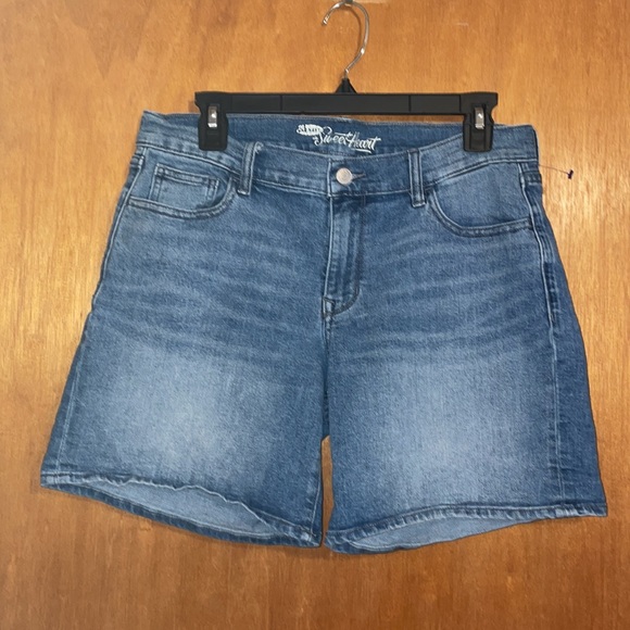 •OLD NAVY•MEDIUM WASH HIGH RISE SWEETHEART 6.5" INSEAM DENIM SHORTS SIZE 10 - Picture 5 of 10